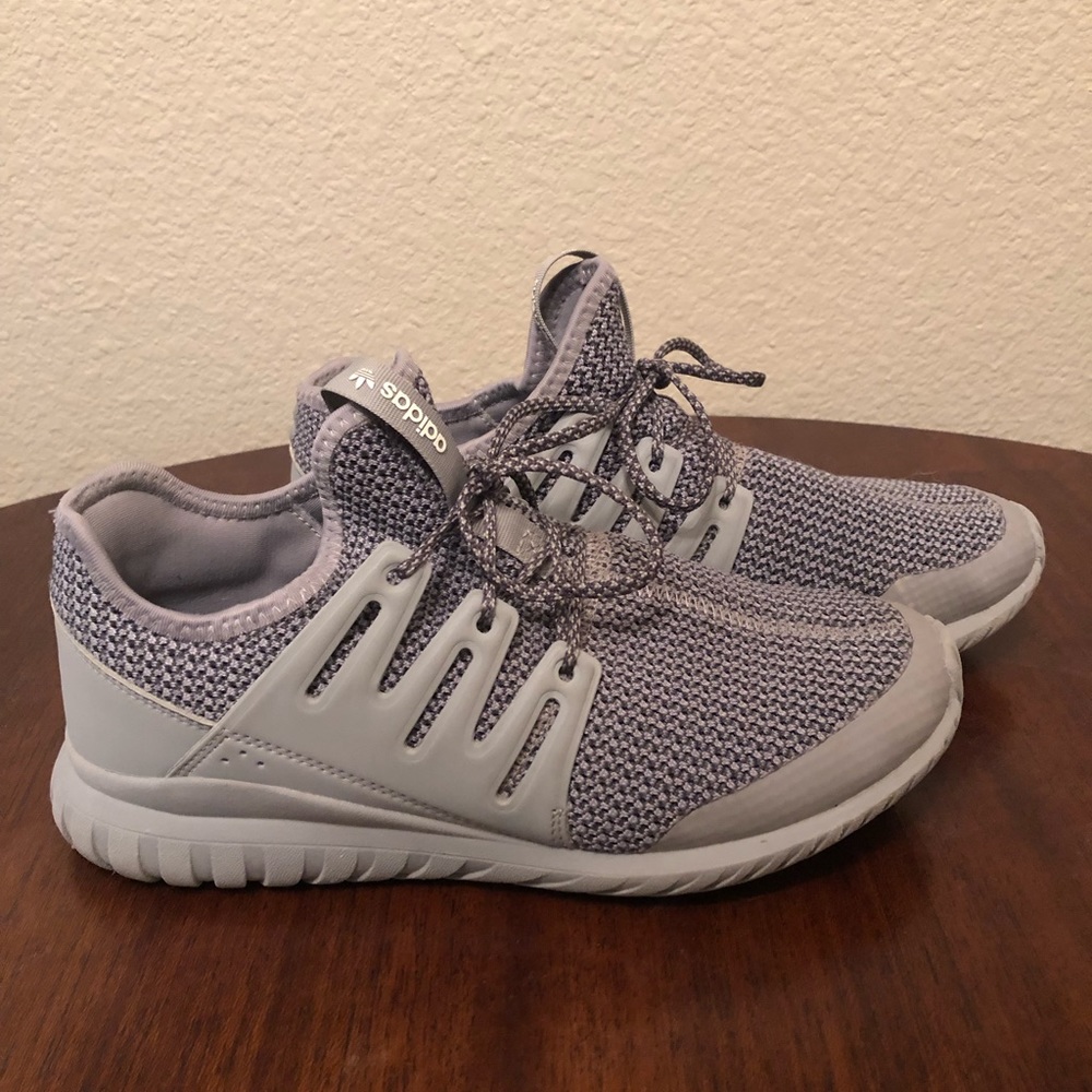 Adidas Tennis Shoe